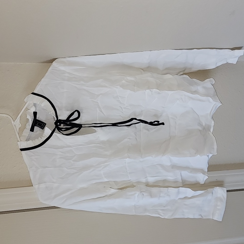Woven Top with Tie Able String